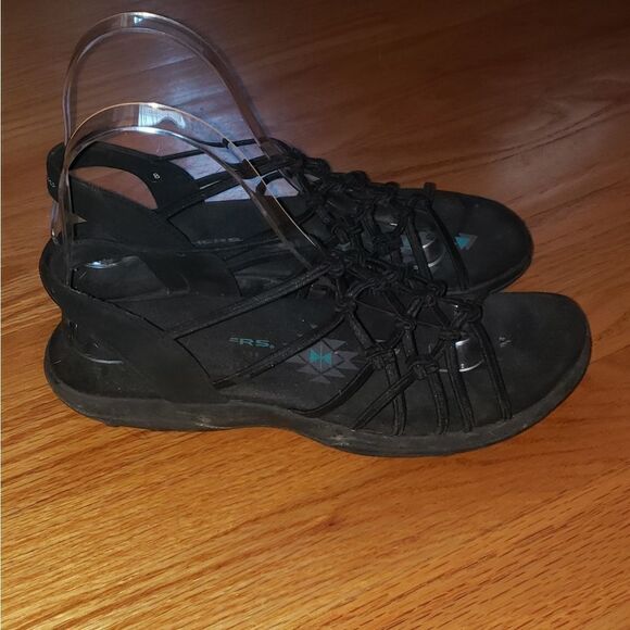 Skechers Black strappy sandals - Picture 1 of 7